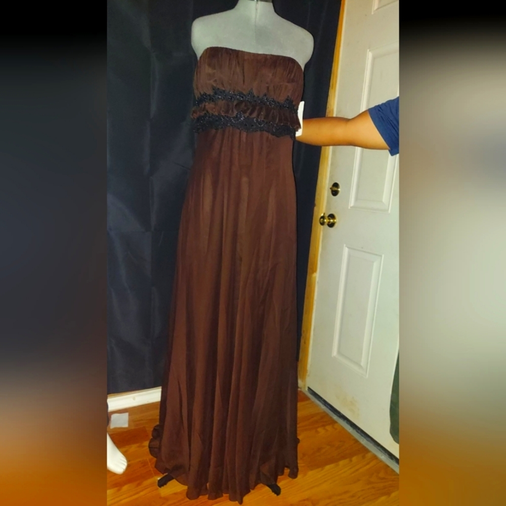Mocha Dress Strapless Sz 6 to 12 Enzoani Love. PROM, floor Train, NWT